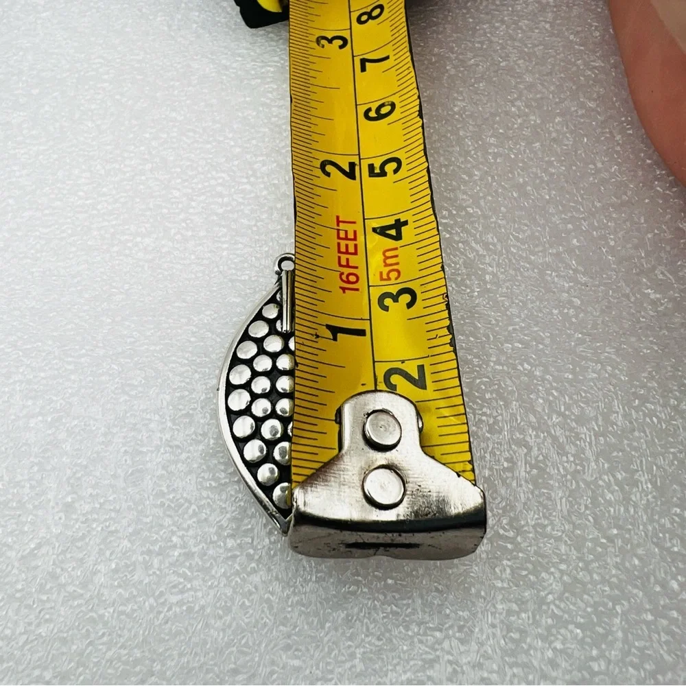 Pebble Leaf Silver plated Pendant - Picture 5 of 5